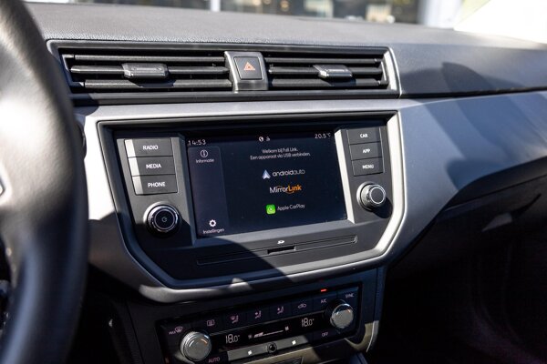 Apple Carplay/Android Auto