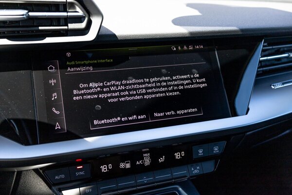 Apple Carplay/Android Auto