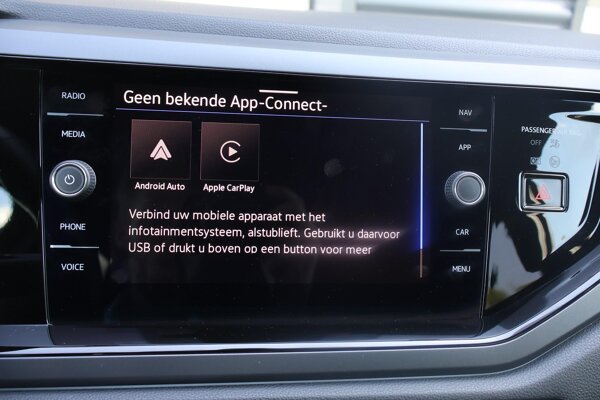 Apple Carplay/Android Auto