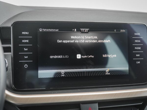 Apple Carplay/Android Auto