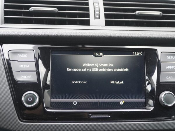 Apple Carplay/Android Auto