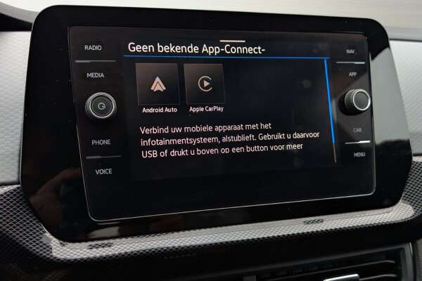 Apple Carplay/Android Auto