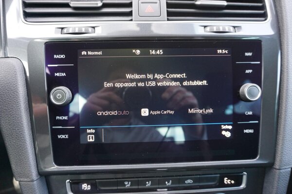 Apple Carplay/Android Auto