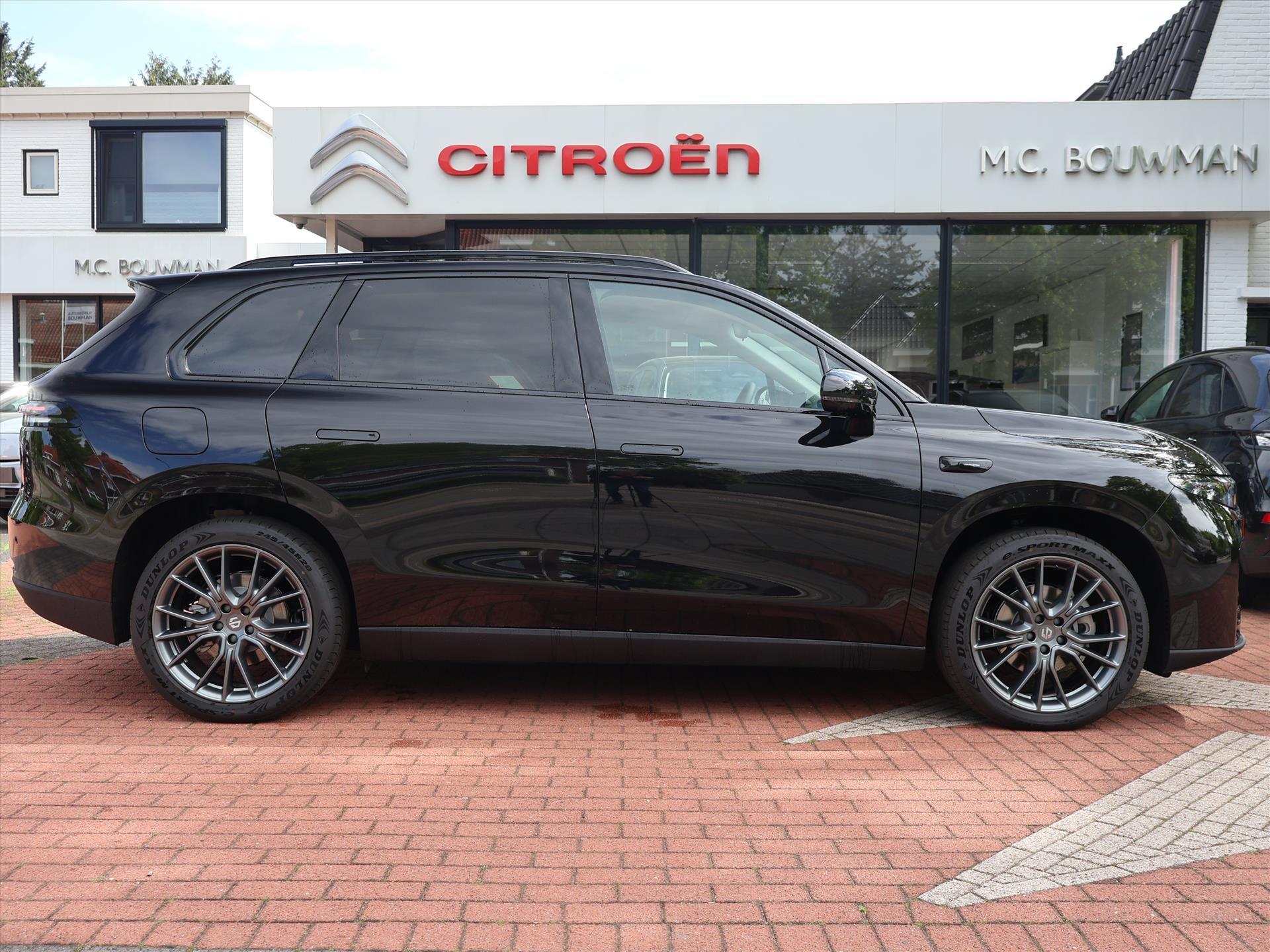 Leapmotor C10 REEV Plug-in hybride 28,4 kWh 215PK Automaat Design NIEUW, Rijklaarprijs | Panoramadak | Camera 360 | Adaptieve Cruise Control - Afbeelding 4