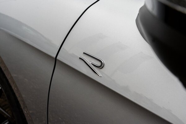 R-Line Exterieur