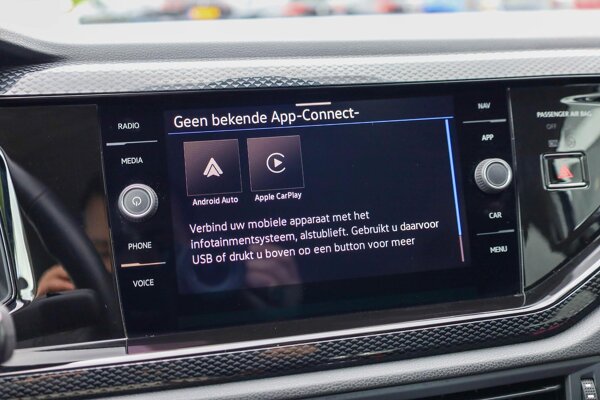 Apple Carplay/Android Auto