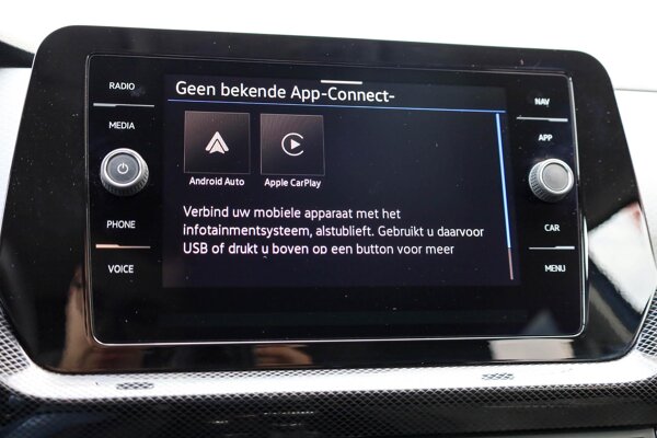 Apple Carplay/Android Auto