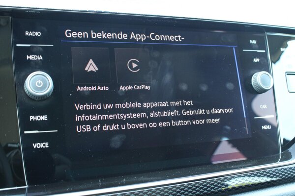 Apple Carplay/Android Auto