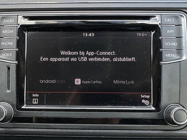 Apple Carplay/Android Auto