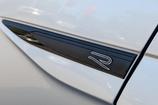 R-Line Exterieur