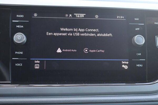 Apple Carplay/Android Auto
