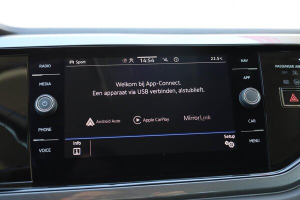 Apple Carplay/Android Auto