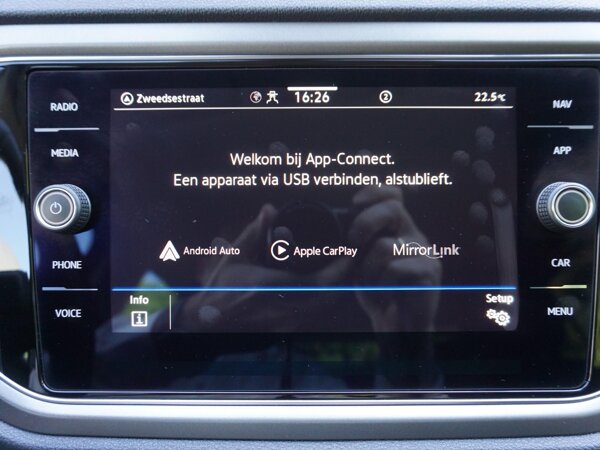 Apple Carplay/Android Auto