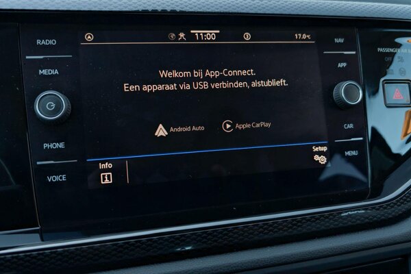 Apple Carplay/Android Auto