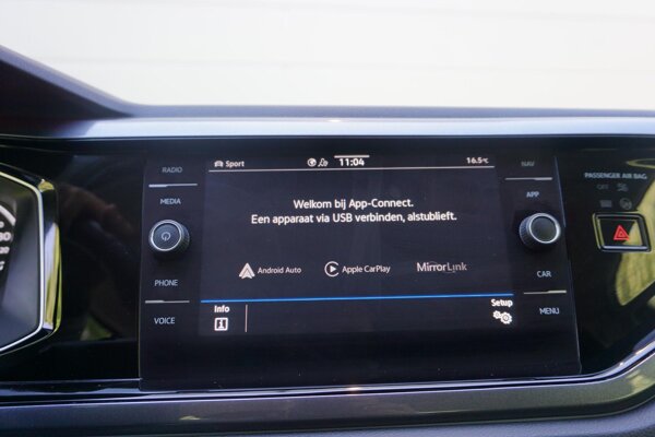 Apple Carplay/Android Auto