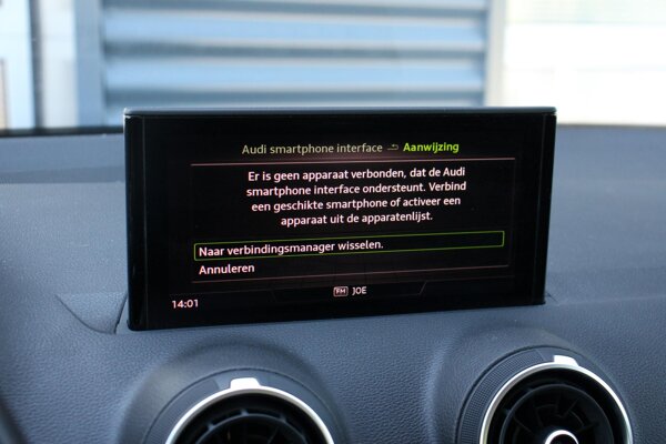 Apple Carplay/Android Auto