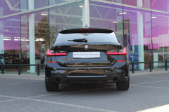 BMW 3 Serie Touring 320i Executive M Sport Automaat - Afbeelding 5