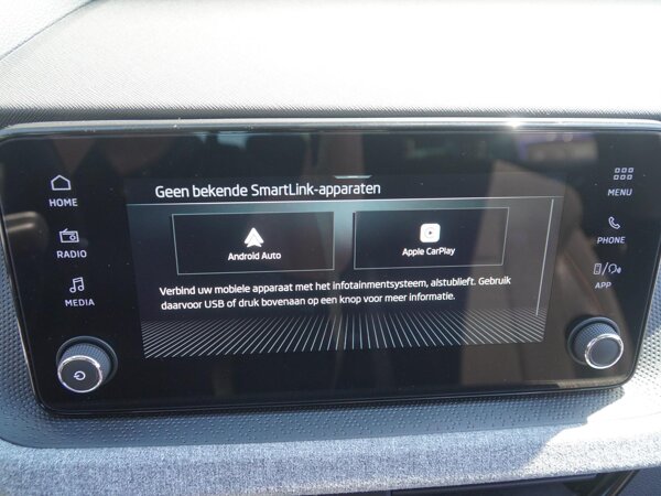 Apple Carplay/Android Auto