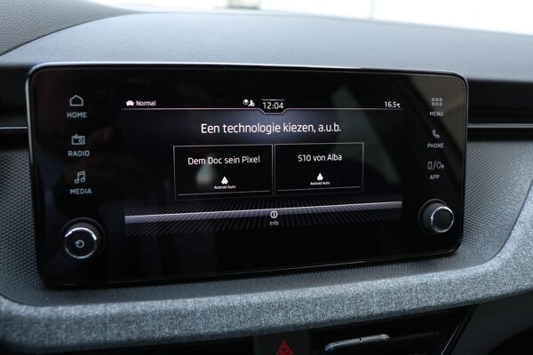 Apple Carplay/Android Auto