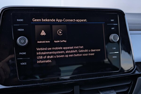 Apple Carplay/Android Auto