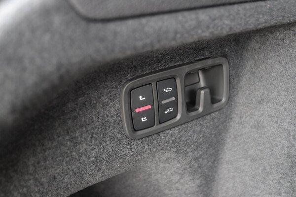 trekhaak elektrisch uitklapbaar