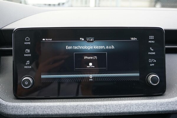 Apple Carplay/Android Auto
