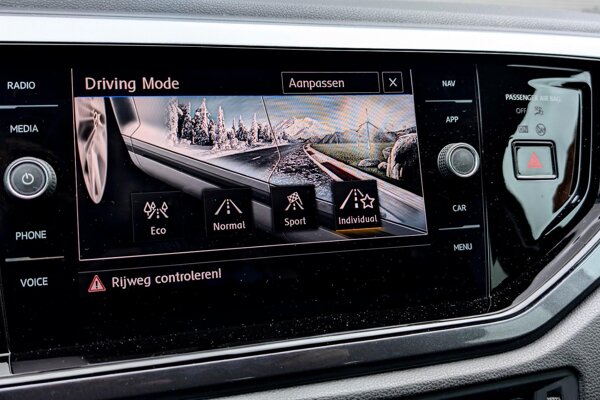 Dynamic chassis control