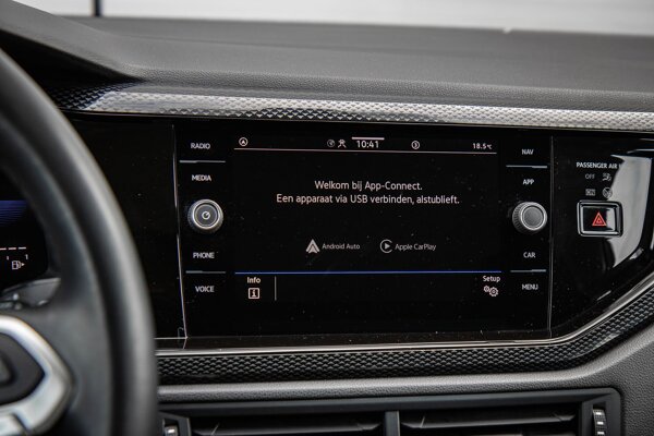 Apple Carplay/Android Auto