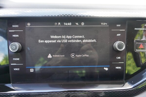 Apple Carplay/Android Auto