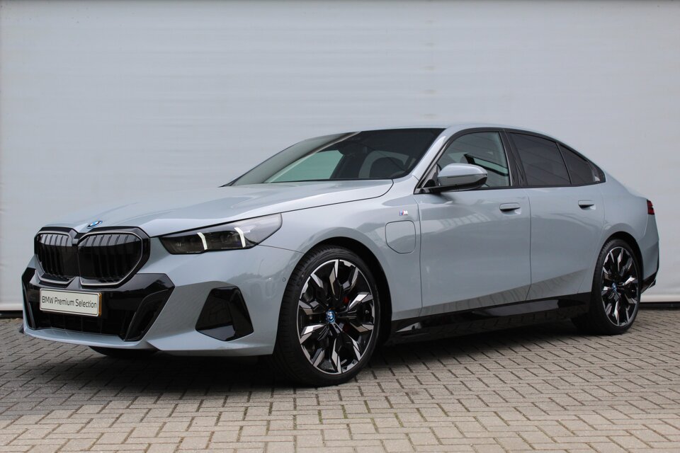 BMW 5 Serie 530e M Sport Automaat - Afbeelding 1
