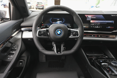 BMW i5 xDrive40 M Sport - Afbeelding 3