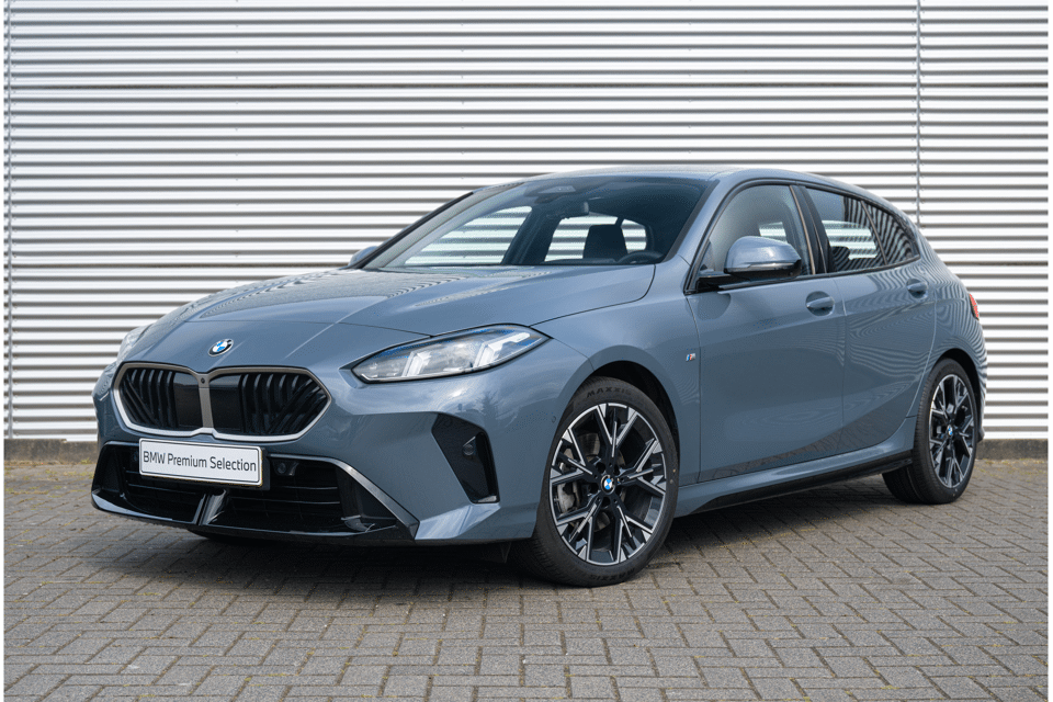 BMW 1 Serie 120i M Sport Automaat - Afbeelding 1