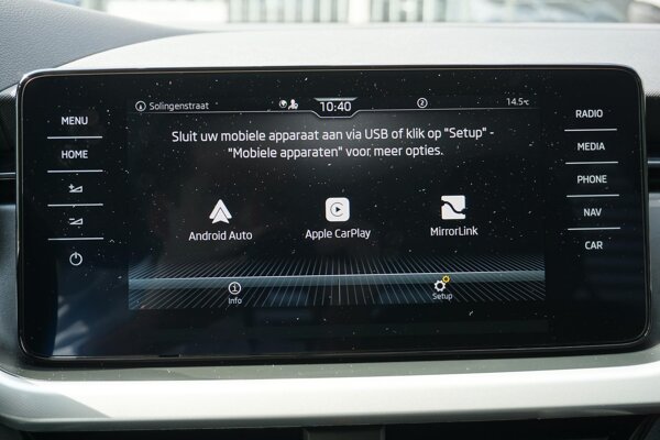 Apple Carplay/Android Auto