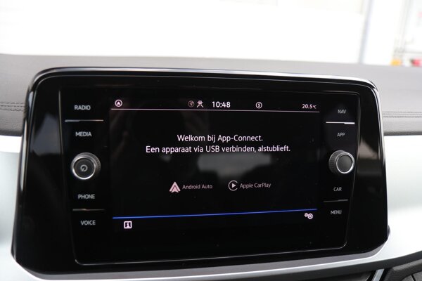 Apple Carplay/Android Auto