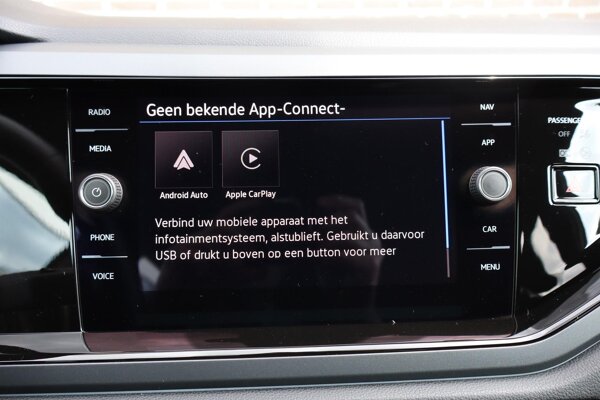 Apple Carplay/Android Auto