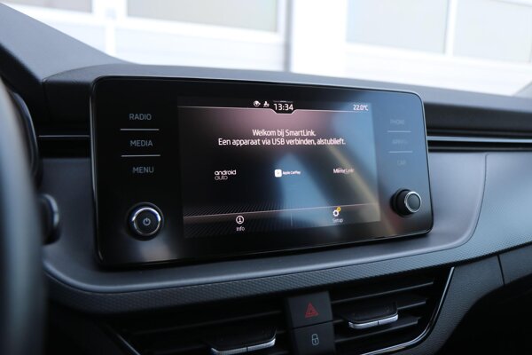 Apple Carplay/Android Auto