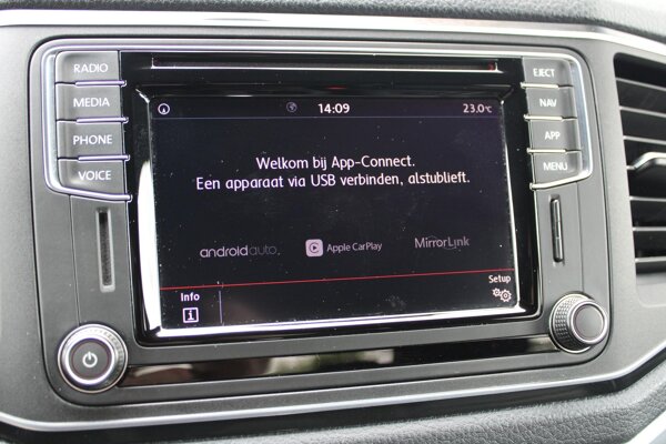 Apple Carplay/Android Auto