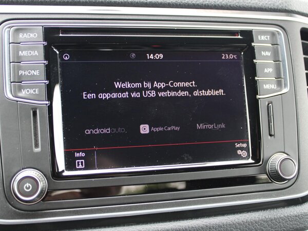 Apple Carplay/Android Auto