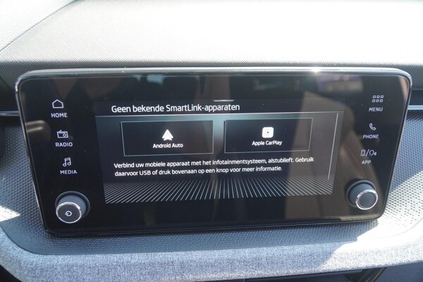 Apple Carplay/Android Auto
