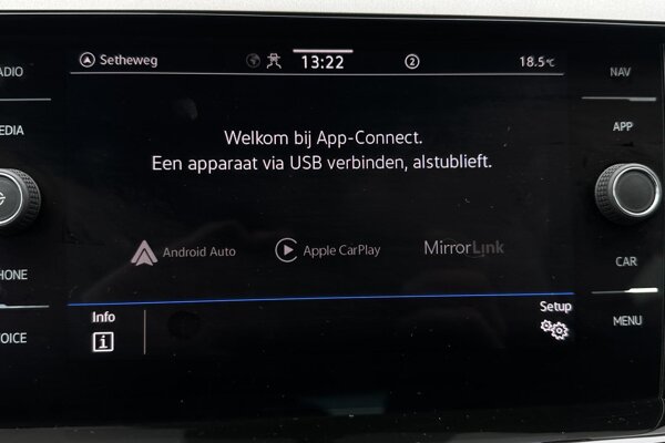 Apple Carplay/Android Auto