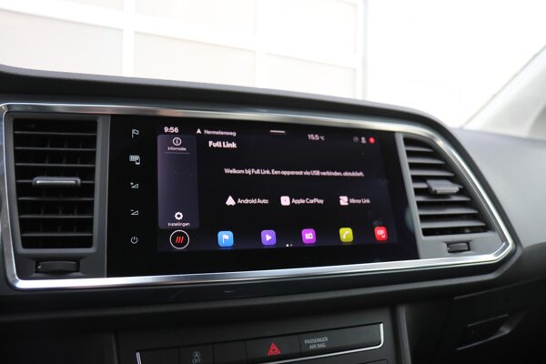 Apple Carplay/Android Auto