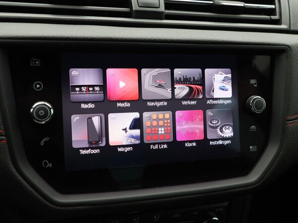 Apple Carplay/Android Auto
