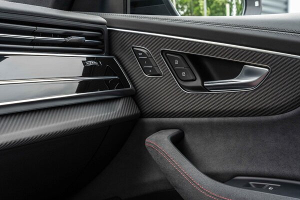 carbonafwerking interieur