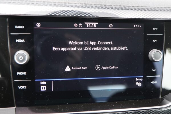 Apple Carplay/Android Auto