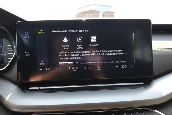 Apple Carplay/Android Auto