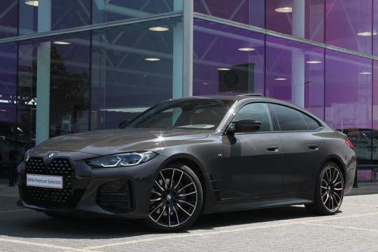BMW 4 Serie Gran Coupé M440i xDrive High Executive Automaat