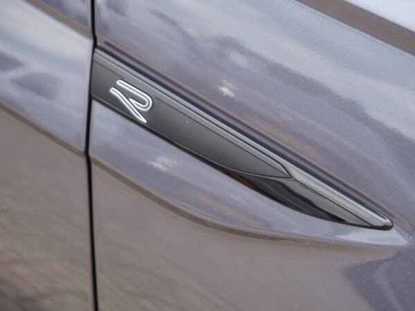 R-Line Exterieur