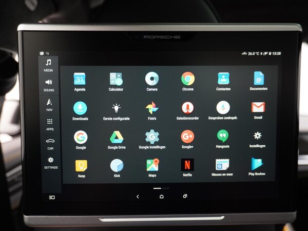 Apple Carplay/Android Auto