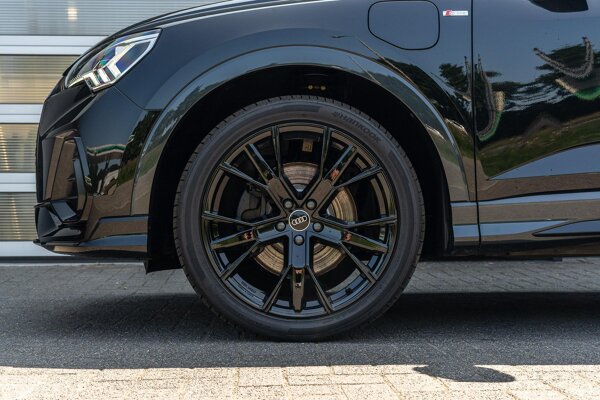 Velgen, lichtmetaal 8,5J x 19 "5-arm-trapezium"-design, Audi Sport