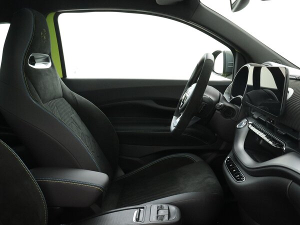 Alcantara/lederen stoelbekleding met Scorpion logo